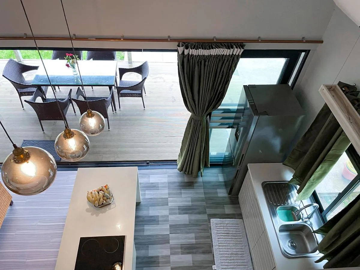 Fare To'Erau - New Cozy Vacation Home On Bora Bora Holiday home